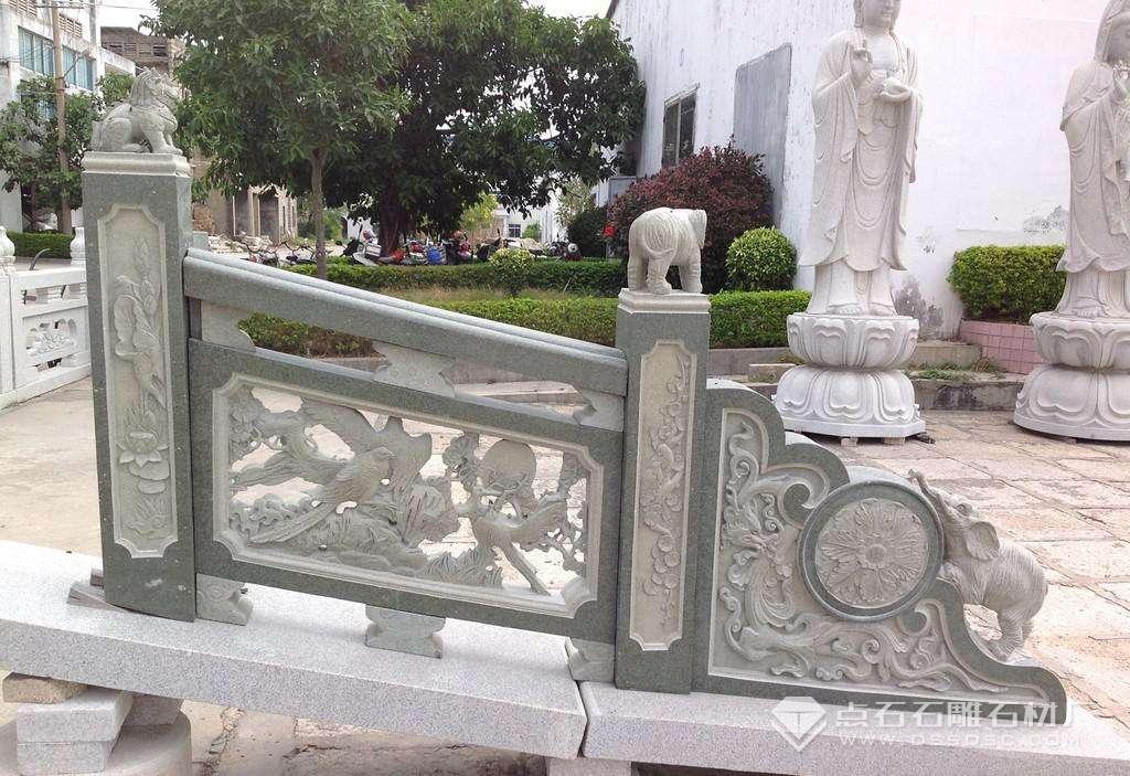 漢白玉欄桿